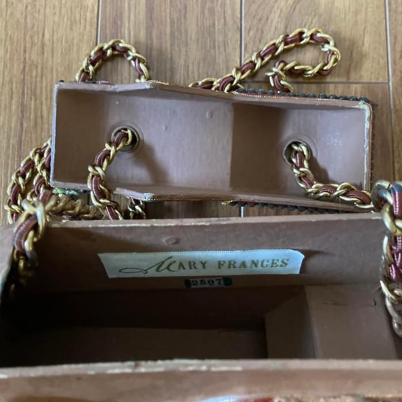 Mary Frances Purse - Picture 3 of 3